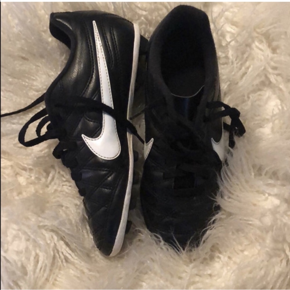 Nike Cleats  size 1.5